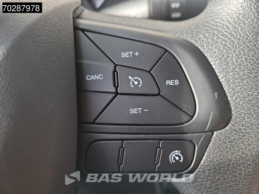 Iveco Daily 35C16 3.0L Laadklep Dubbellucht Bakwagen Airco Cruise Camera Euro6 Meubelbak Koffer 20m3 Airco Cruise control 16