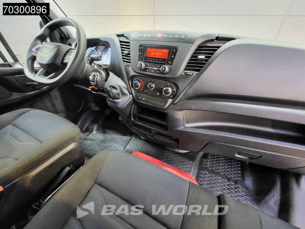 Iveco Daily 35C16 3.0L Laadklep Dubbellucht Bakwagen Airco Cruise DHollandia Euro6 Meubelbak Koffer Airco Cruise control 9