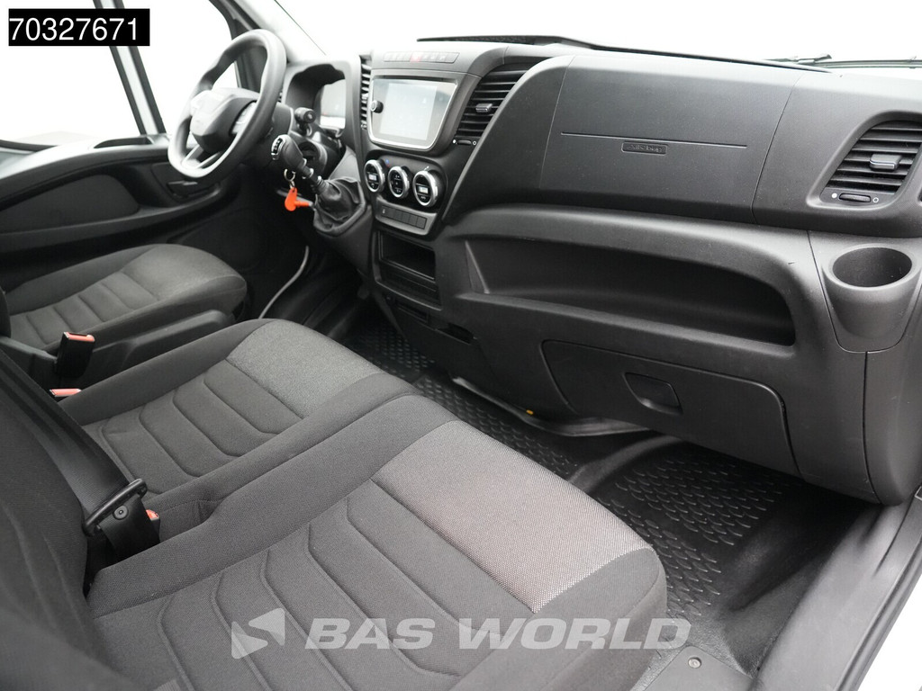 Iveco Daily 35C16 3.0L Laadklep NEW MODEL Dubbellucht 160PK Bakwagen Airco Cruise Euro6 Meubelbak Koffer Airco Cruise control 11