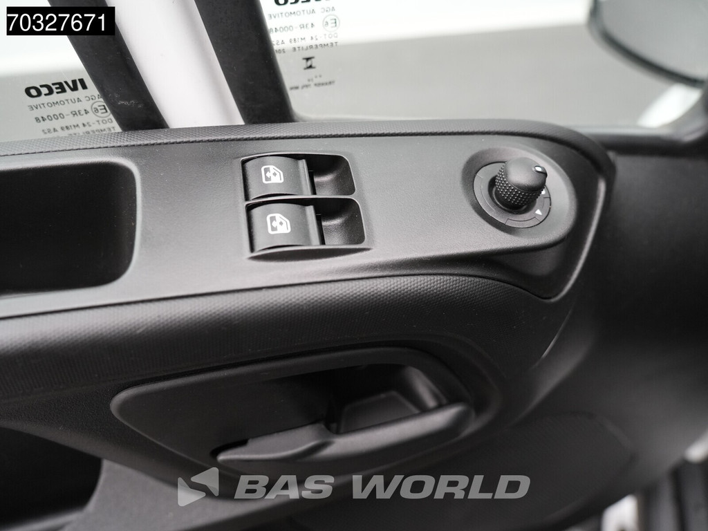 Iveco Daily 35C16 3.0L Laadklep NEW MODEL Dubbellucht 160PK Bakwagen Airco Cruise Euro6 Meubelbak Koffer Airco Cruise control 20