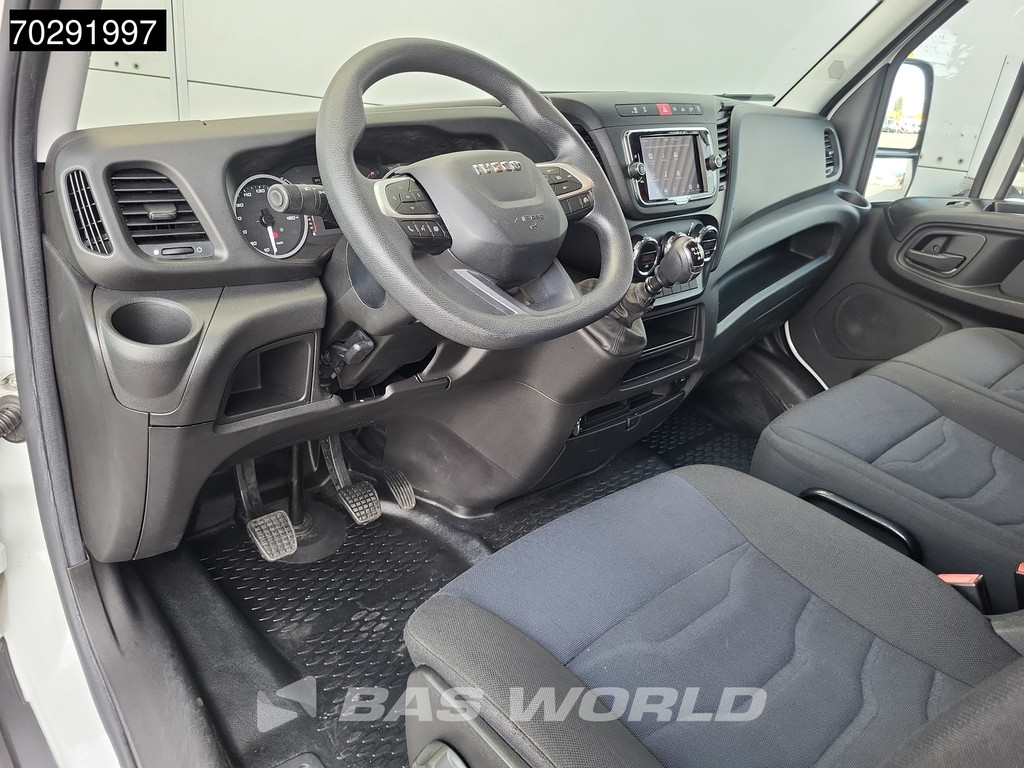 Iveco Daily 35C16 3.0L Laadklep Zijdeur Bakwagen 160PK Airco Cruise Camera DHollandia Euro6 Meubelbak Koffer 20m3 Airco Cruise control 12