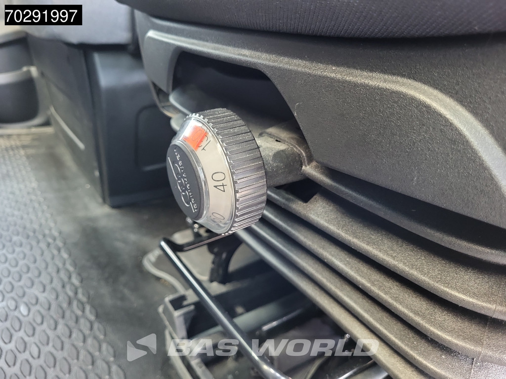 Iveco Daily 35C16 3.0L Laadklep Zijdeur Bakwagen 160PK Airco Cruise Camera DHollandia Euro6 Meubelbak Koffer 20m3 Airco Cruise control 18