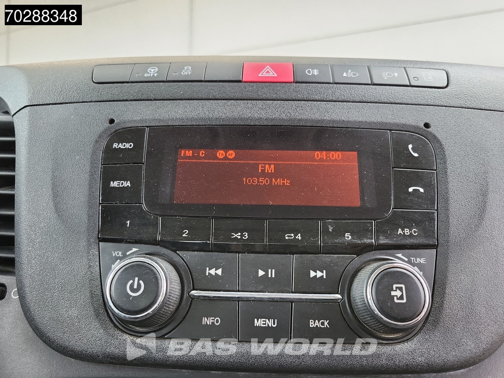 Iveco Daily 35C16 3.0L Open Laadbak met Kist Dubbel Cabine Dubbellucht 3,5t Trekhaak Airco Cruise Euro6 Pritsche Pickup Open Box Airco Trekhaak Cruise control 16