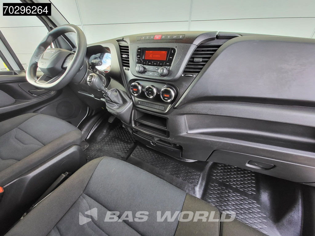 Iveco Daily 35C16 Laadklep Dubbellucht 160PK Bakwagen Airco Cruise Euro6 Meubelbak Koffer Airco Cruise control 9