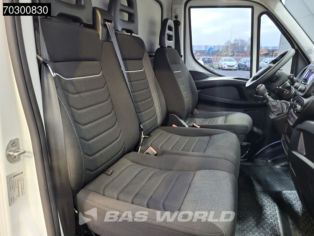 Iveco Daily 35C16 Laadklep Dubbellucht Bakwagen 160PK 3,5t Trekgewicht Airco Euro6 Meubelbak Koffer Airco 11