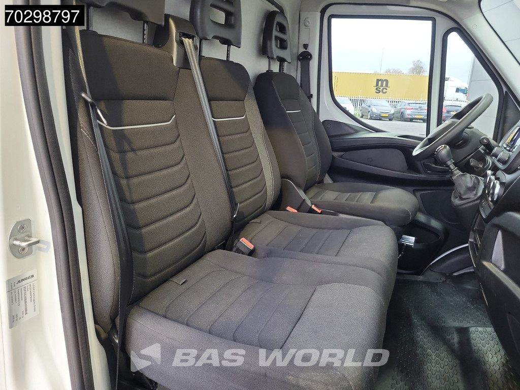 Iveco Daily 35C16 Laadklep Dubbellucht Bakwagen 160PK 3,5t Trekgewicht Airco Euro6 Meubelbak Koffer Airco 12