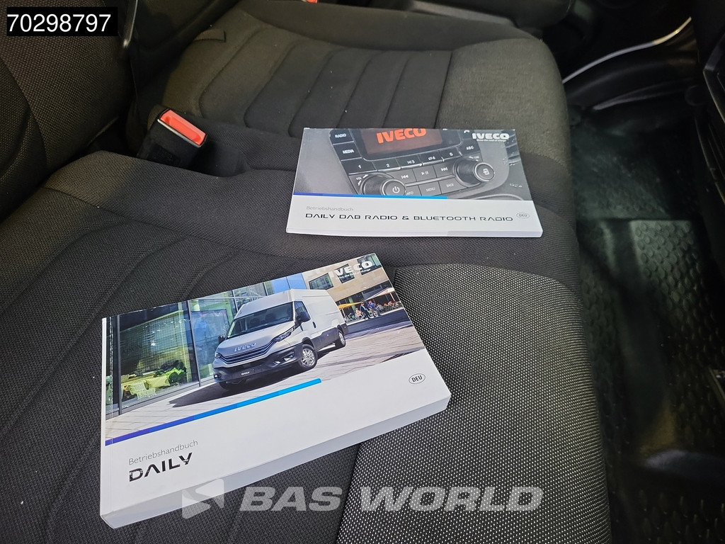 Iveco Daily 35C16 Laadklep Dubbellucht Bakwagen 160PK 3,5t Trekgewicht Airco Euro6 Meubelbak Koffer Airco 18