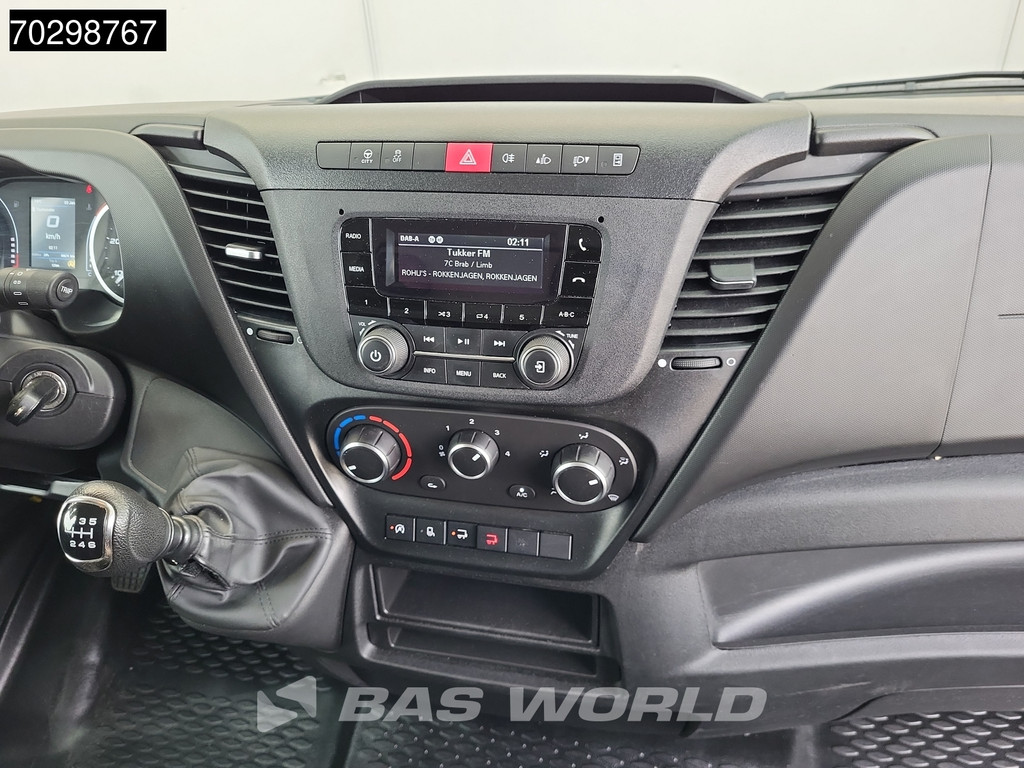 Iveco Daily 35C16 Laadklep Dubbellucht Bakwagen 160PK Airco 3,5t Trekgewicht Euro6 Meubelbak Koffer Airco 13