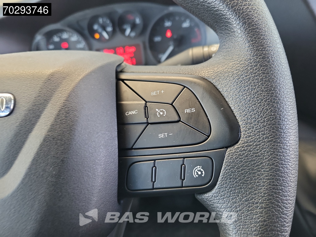 Iveco Daily 35C16 Laadklep Dubbellucht Bakwagen 160PK Airco Cruise Euro6 Meubelbak Koffer 19m3 Airco Cruise control 18