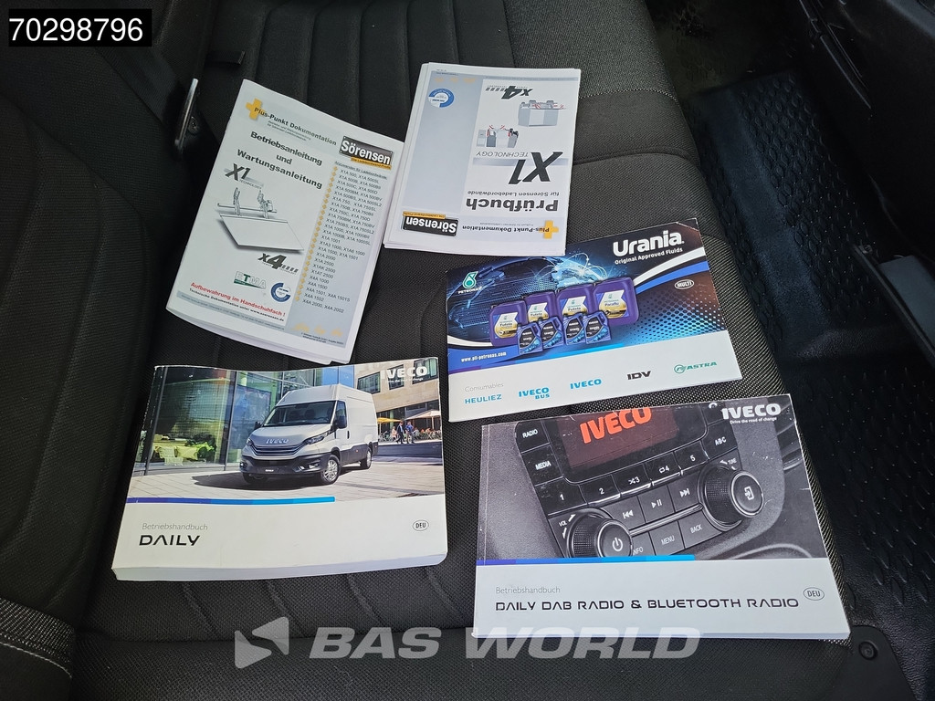 Iveco Daily 35C16 Laadklep Dubbellucht Bakwagen 160PK Airco Euro6 Meubelbak Koffer Airco 16