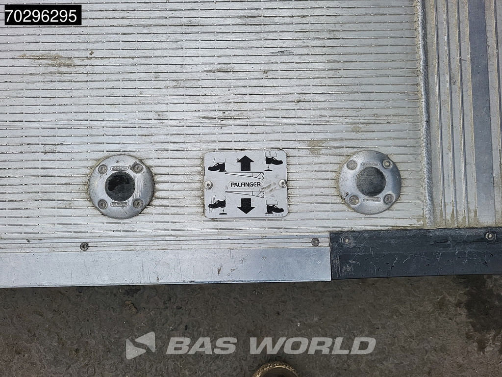 Iveco Daily 35C16 Laadklep Dubbellucht Bakwagen 160PK Airco Euro6 Meubelbak Koffer Airco 18