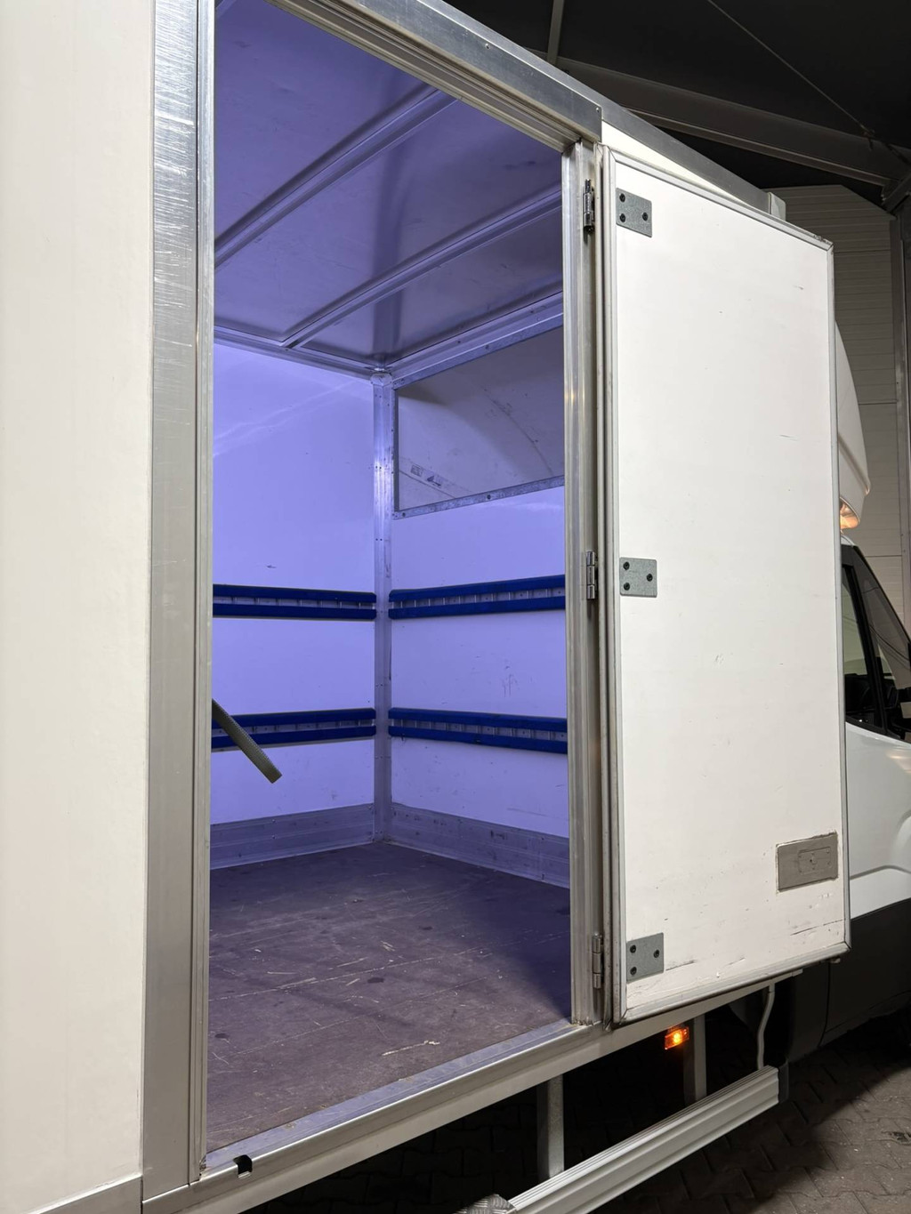 Iveco Daily 35C16 3.0 Dubbel lucht VVB487 Prijs zoals getoond 14
