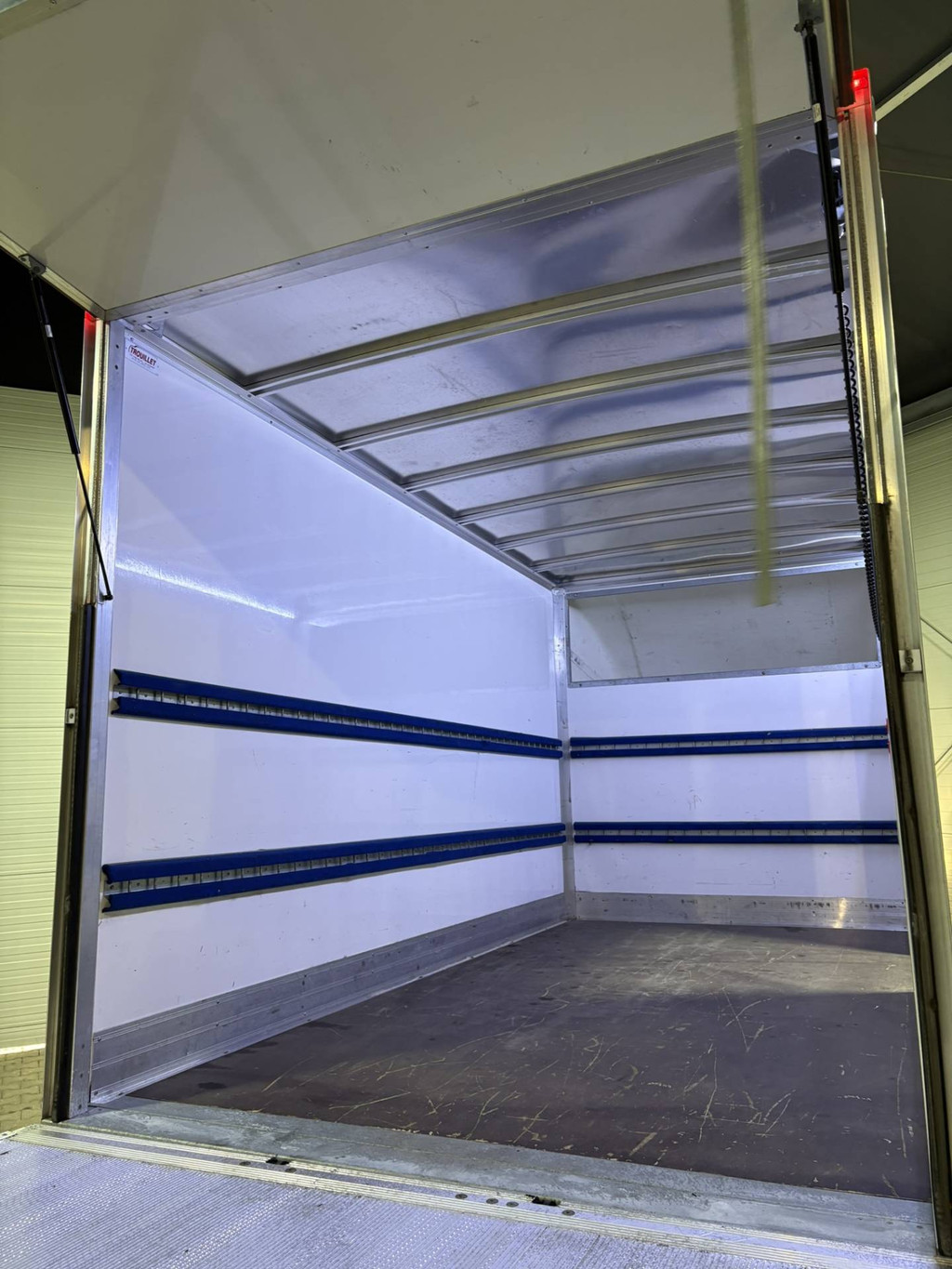 Iveco Daily 35C16 3.0 Dubbel lucht VVB487 Prijs zoals getoond 17