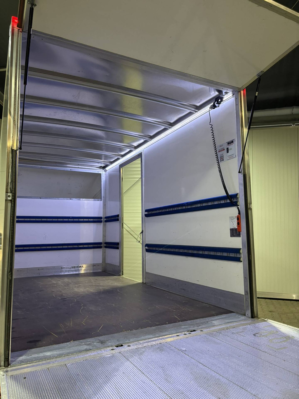 Iveco Daily 35C16 3.0 Dubbel lucht VVB487 Prijs zoals getoond 18