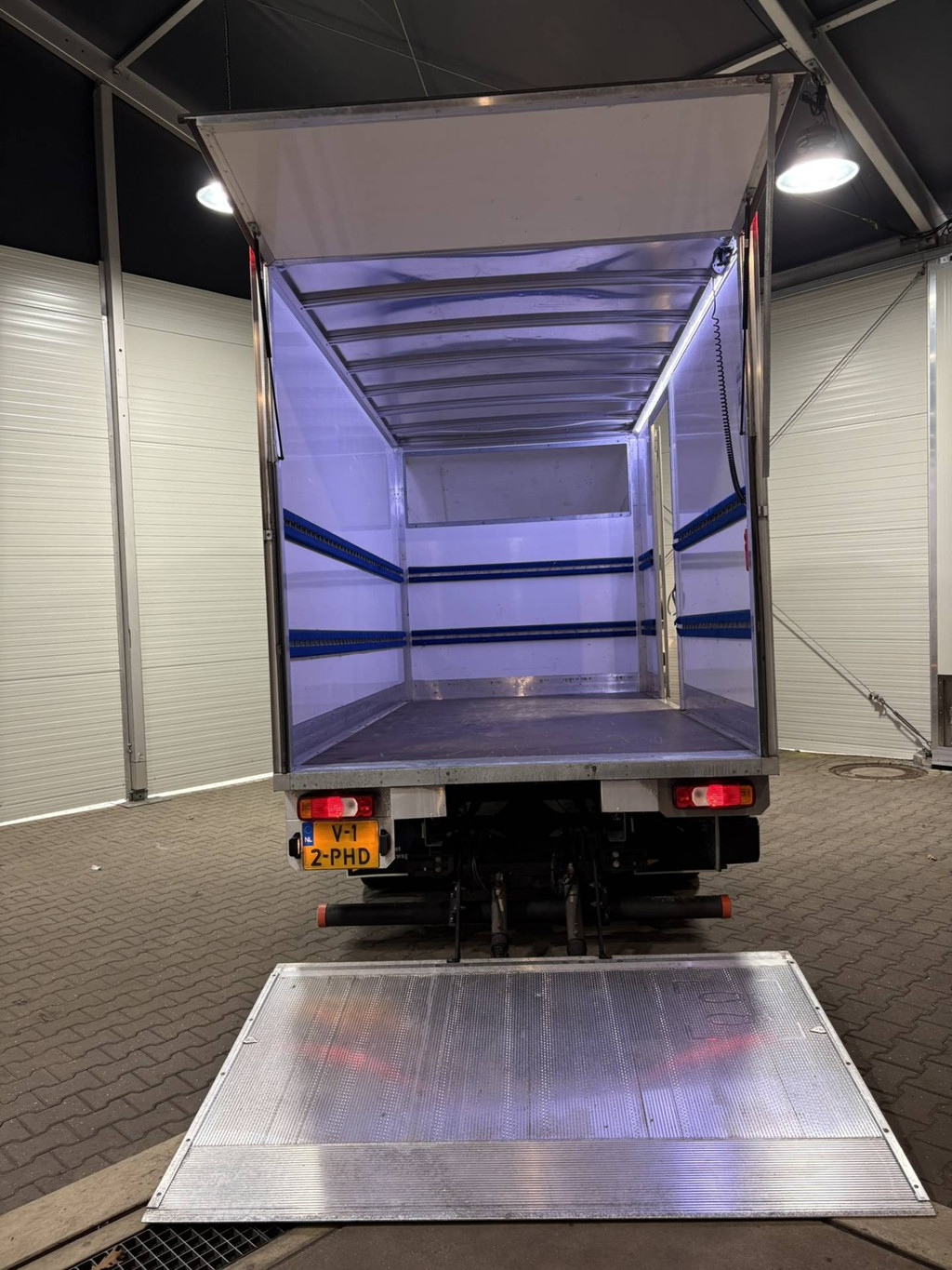 Iveco Daily 35C16 3.0 Dubbel lucht VVB487 Prijs zoals getoond 19