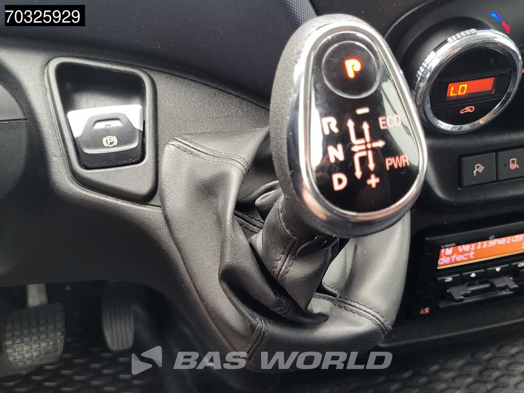 Iveco Daily 35C18 3.0L Automaat Dubbellucht L2H2 3,5t Trekhaak ACC LED Navi Parkeersensoren 180PK Euro6 L2 Airco Trekhaak 19