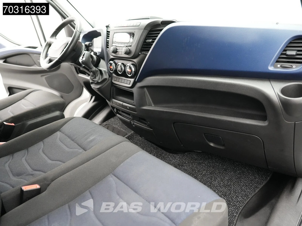 Iveco Daily 35C18 3.0L Automaat Foodtruck L2H2 3,5t Trekhaak Airco Cruise Camera Euro6 L2 Verkoopwagen Marktwagen Airco Trekhaak Cruise control 15