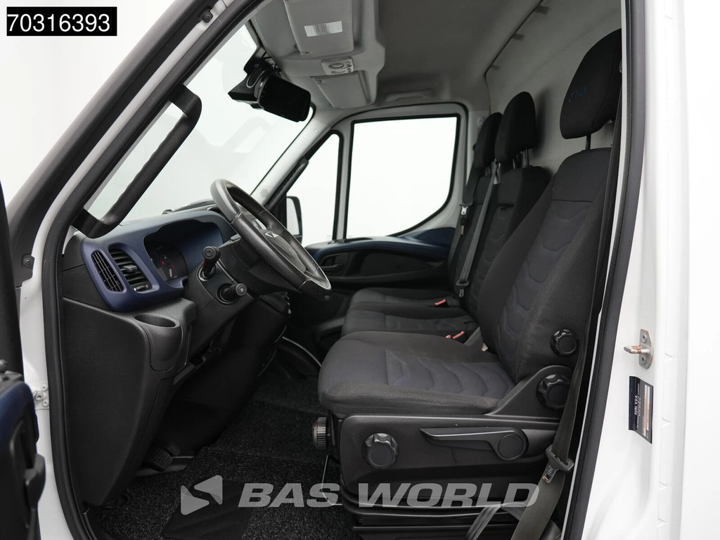 Iveco Daily 35C18 3.0L Automaat Foodtruck L2H2 3,5t Trekhaak Airco Cruise Camera Euro6 L2 Verkoopwagen Marktwagen Airco Trekhaak Cruise control 5