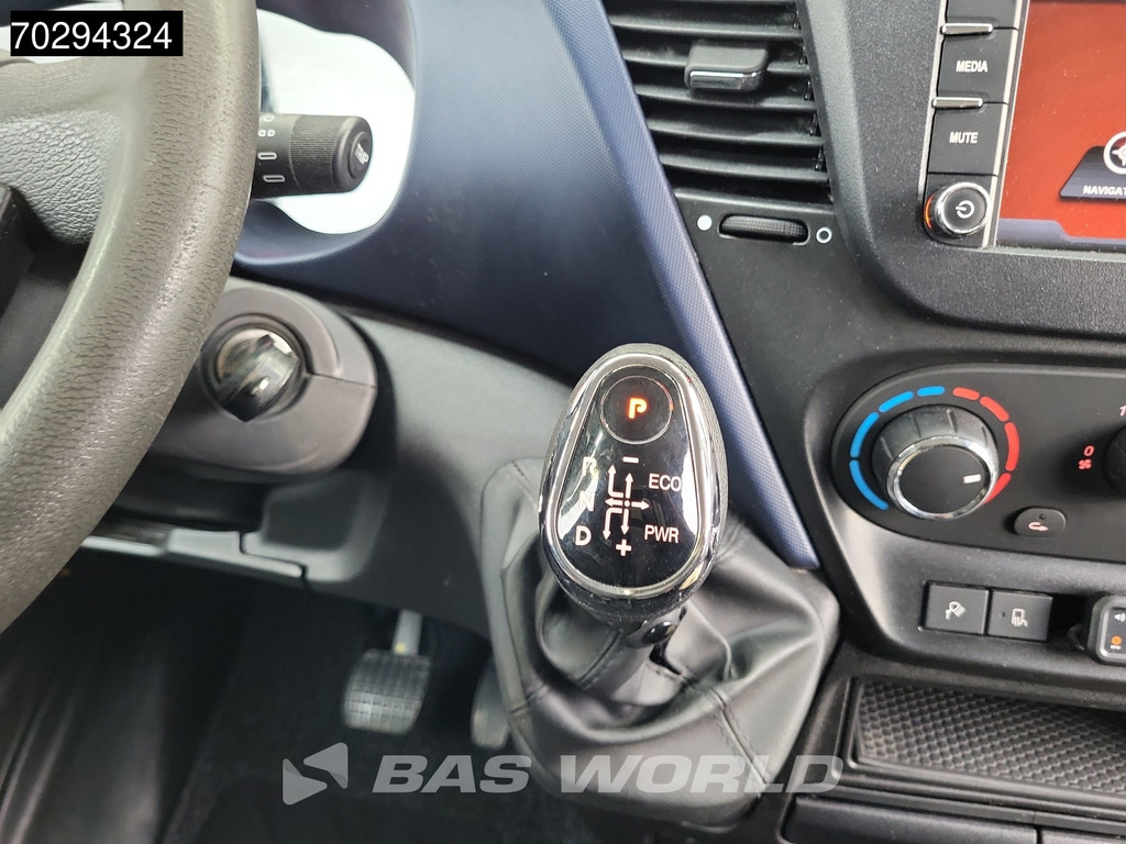 Iveco Daily 35C18 3.0L Automaat L2H2 Dubbellucht 180PK 3,5t Trekgewicht Navi Airco Cruise Camera Euro6 L2 11m3 Airco Cruise control 18