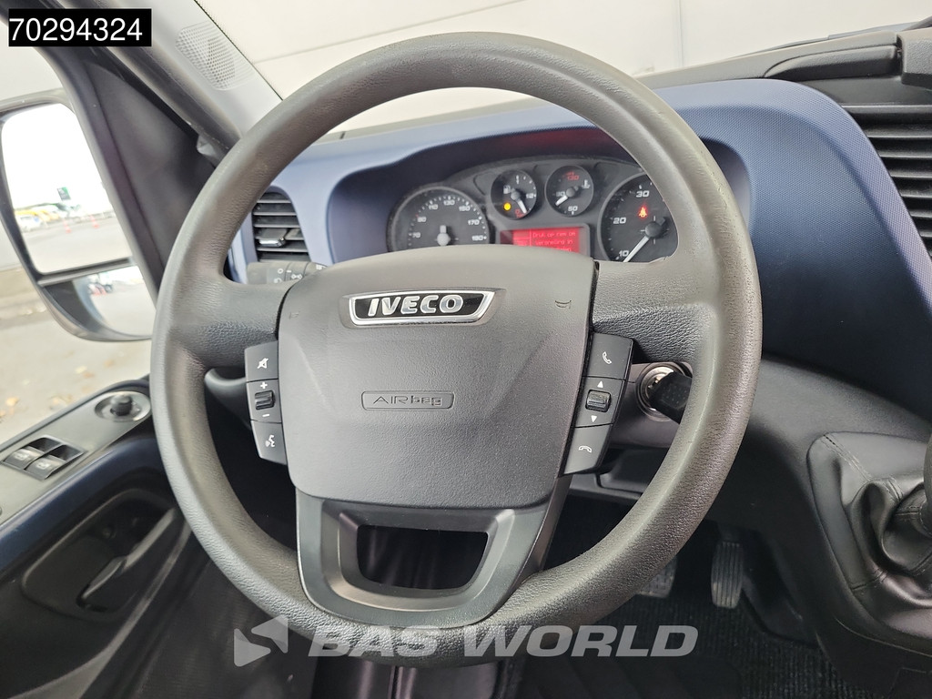 Iveco Daily 35C18 3.0L Automaat L2H2 Dubbellucht 180PK 3,5t Trekgewicht Navi Airco Cruise Camera Euro6 L2 11m3 Airco Cruise control 20