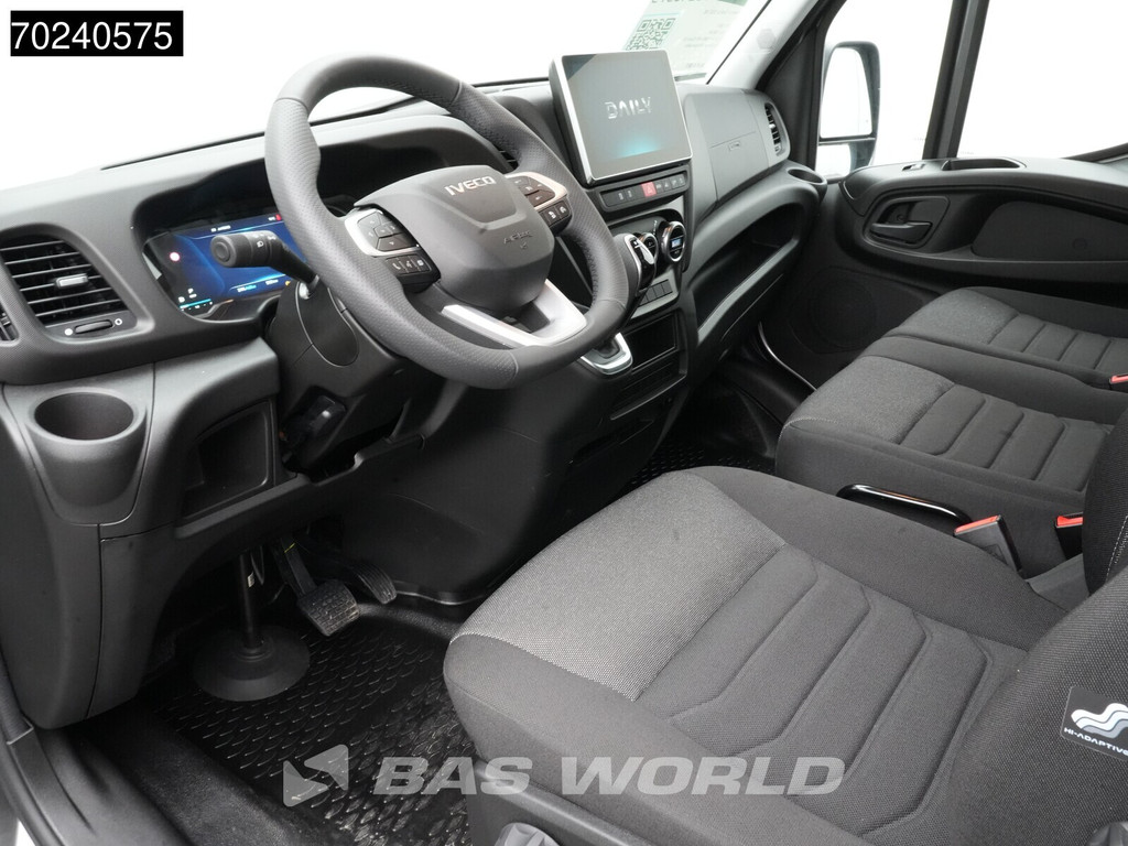 Iveco Daily 35C18 BPM VRIJ! 3.0L Automaat L3H2 180PK Dubbellucht 3,5t Trekgewicht ACC Navi Camera Parkeersensoren 16m3 Euro6 L4H2 16m3 Airco 3