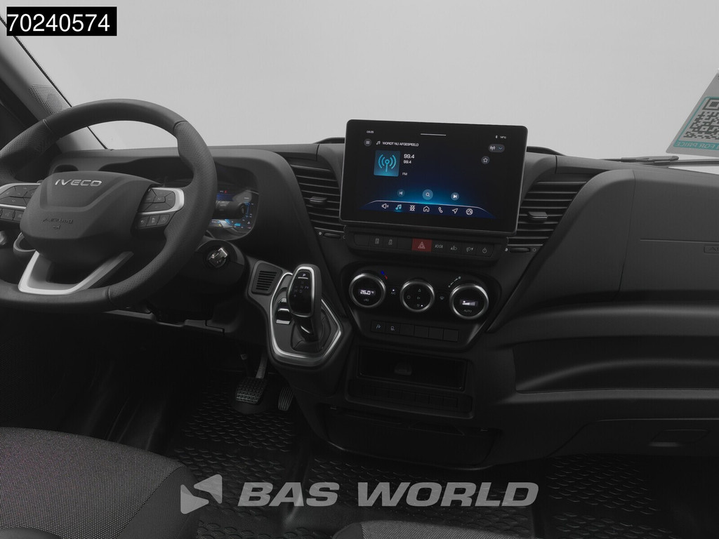 Iveco Daily 35C18 BPM VRIJ! 3.0L Black Edition Automaat 180PK L2H2 Dubbellucht 3,5t Trekgewicht ACC LED Navi Camera Parkeersensoren Euro6 L2 12m3 Airco 20