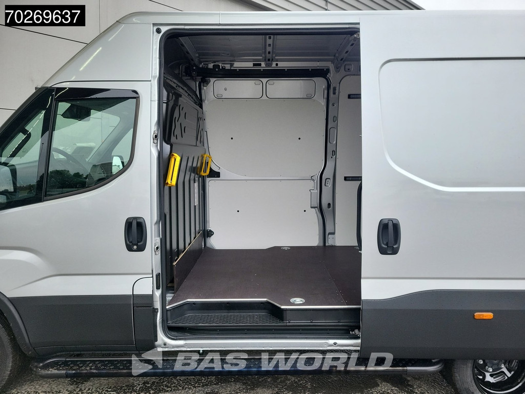 Iveco Daily 35C21 2025 model! 210PK 2x Schuifdeur Dubbellucht LED ACC CarPlay L2H2 12m3 Airco 10