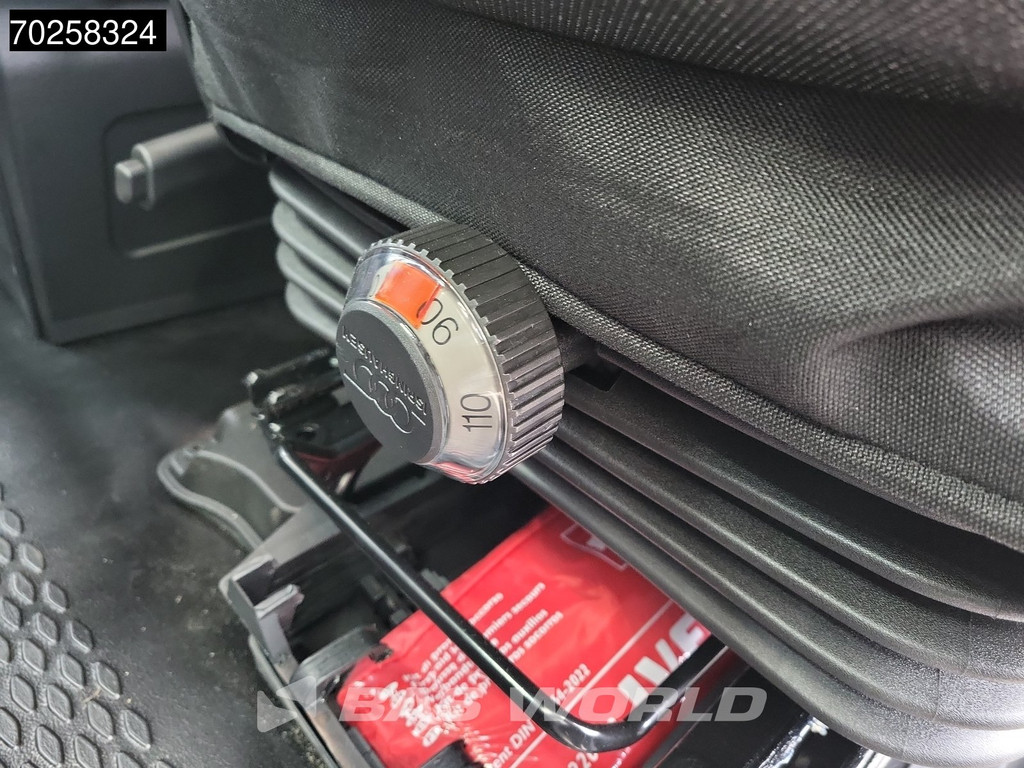 Iveco Daily 35C21 210PK Automaat Dubbellucht 2025 model ACC LED Camera Parkeersensoren L2 12m3 Airco 17