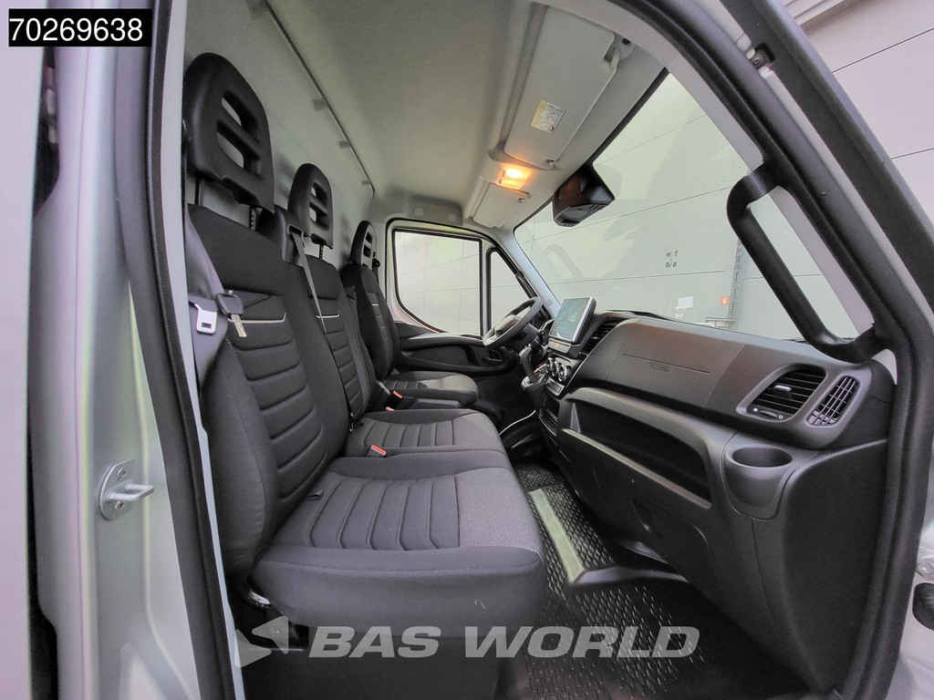 Iveco Daily 35C21 3.0L 210PK Automaat 2x Schuifdeur L2H2 Dubbellucht ACC LED Camera Euro6 L2 12m3 Airco 9