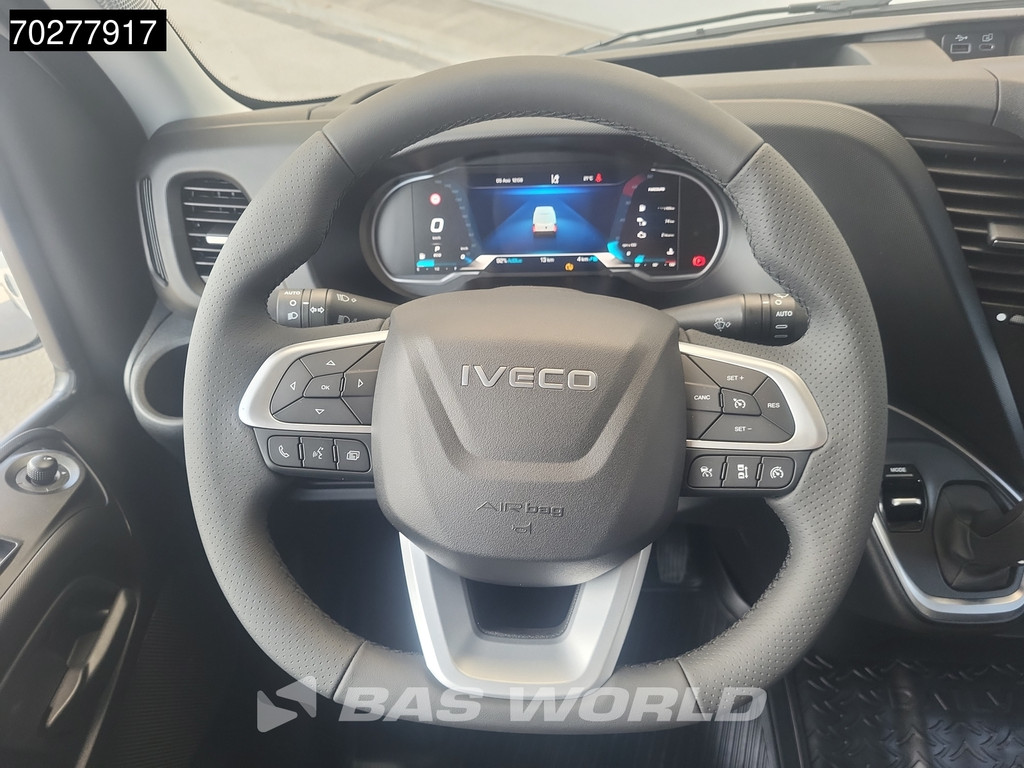 Iveco Daily 35C21 3.0L 210PK Automaat L2H1 Dubbellucht LED ACC 3.5t trekhaak Navi Laag dak 9m3 Airco Trekhaak 20