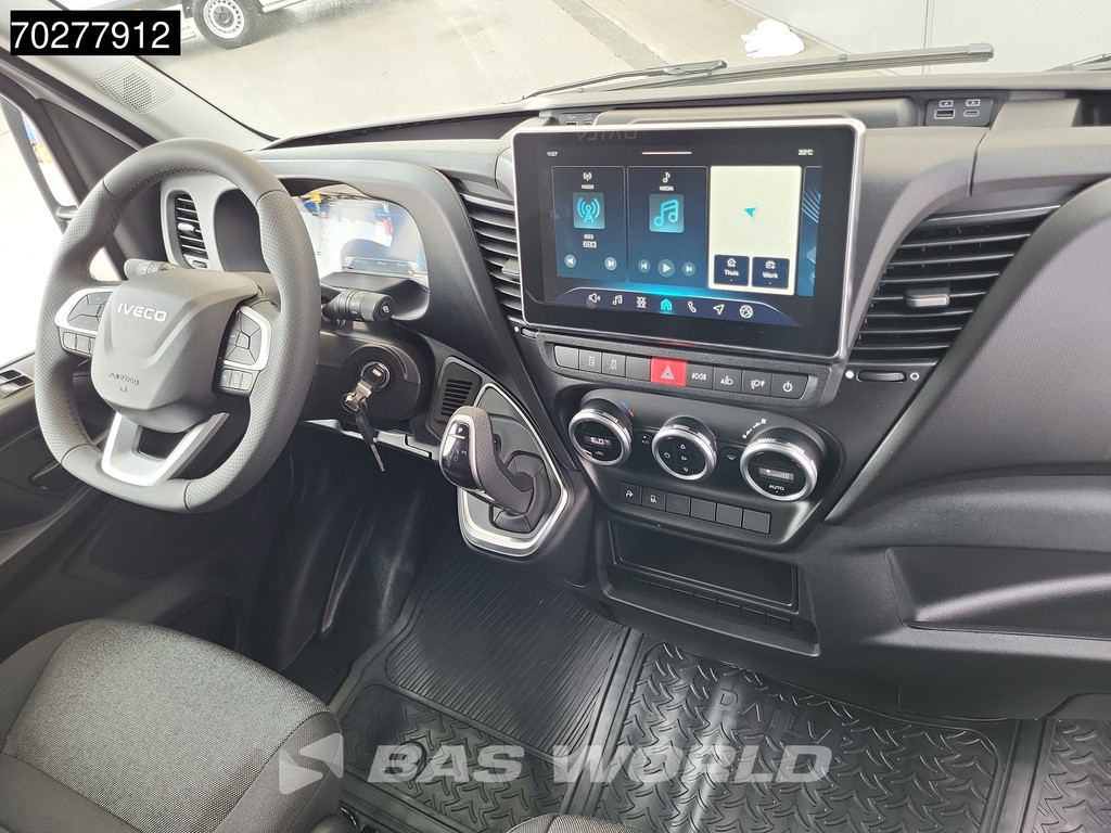 Iveco Daily 35C21 3.0L 210PK Automaat L2H2 Dubbellucht 3.5t Trekhaak LED ACC Navi Airco Camera Parkeersensoren Euro6 L2H2 12m3 Airco Trekhaak 10
