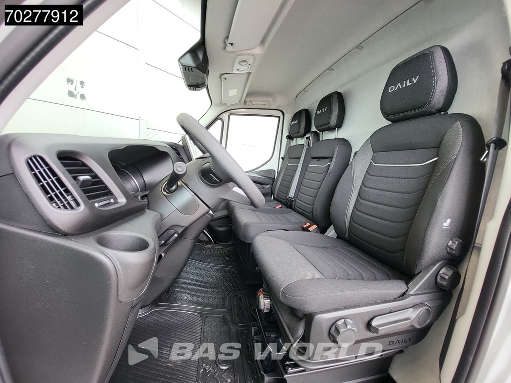 Iveco Daily 35C21 3.0L 210PK Automaat L2H2 Dubbellucht 3.5t Trekhaak LED ACC Navi Airco Camera Parkeersensoren Euro6 L2H2 12m3 Airco Trekhaak 11