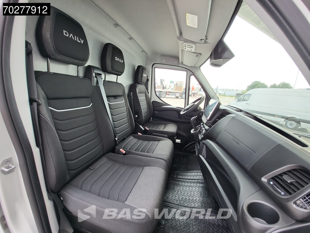 Iveco Daily 35C21 3.0L 210PK Automaat L2H2 Dubbellucht 3.5t Trekhaak LED ACC Navi Airco Camera Parkeersensoren Euro6 L2H2 12m3 Airco Trekhaak 12