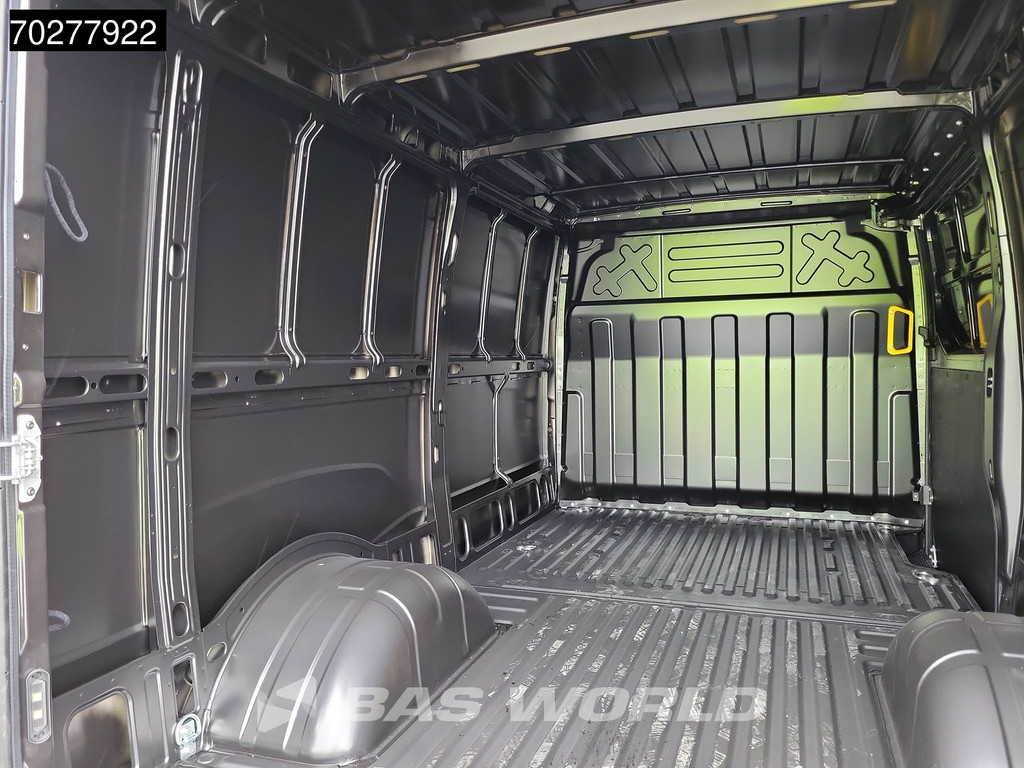 Iveco Daily 35C21 3.0L Automaat 210PK 3,5t Trekhaak L2H1 LED ACC Navi Airco Camera Parkeersensoren Euro6 L2 Airco Trekhaak 8