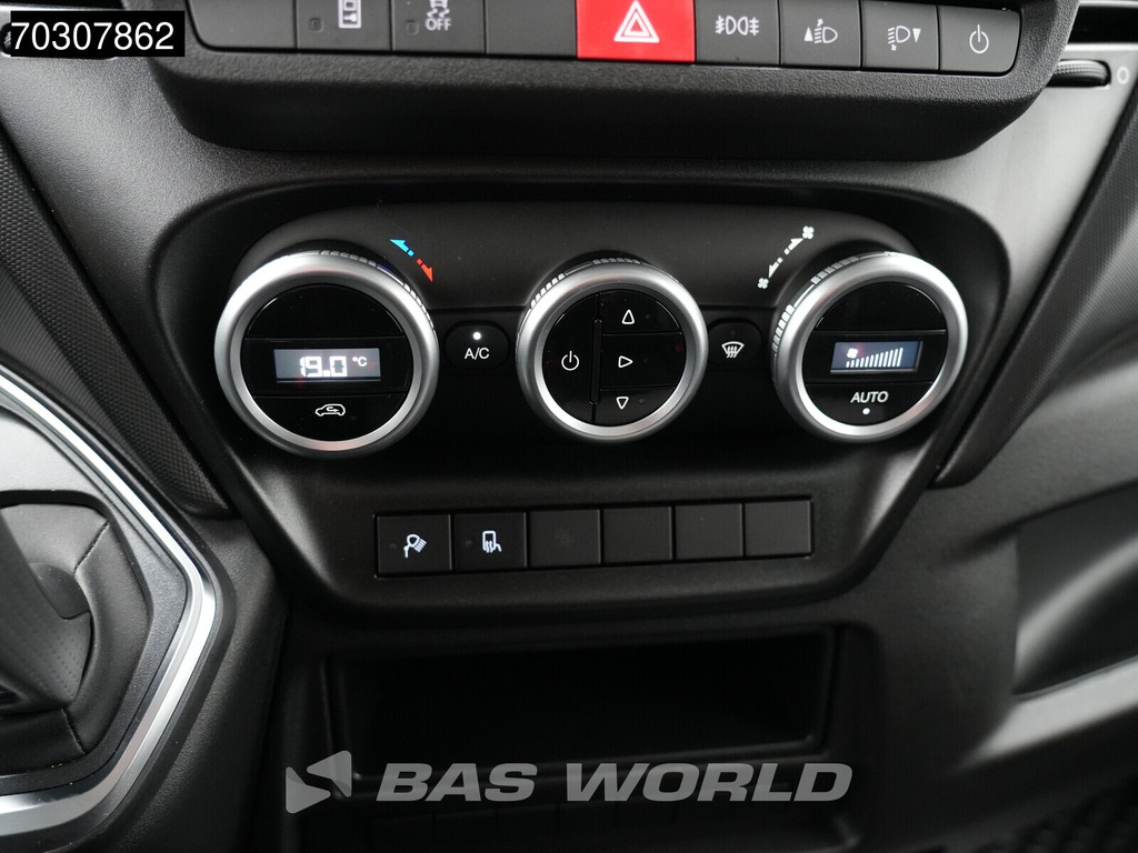 Iveco Daily 35C21 3.0L Automaat 210PK Dubbellucht L2H2 ACC LED 3,5t Trekgewicht Airco Camera Parkeersensoren CarPlay Stoelverwarming Euro6 L2 Airco 19