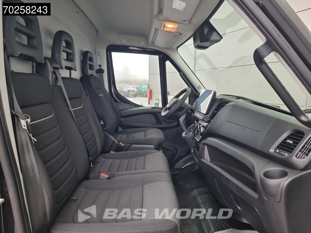 Iveco Daily 35C21 3.0L Automaat 210PK L2H2 2025-Model Dubbellucht 3,5t Trekvermogen ACC LED CarPlay Camera Parkeersensoren Euro6 L2 12m3 Airco 19