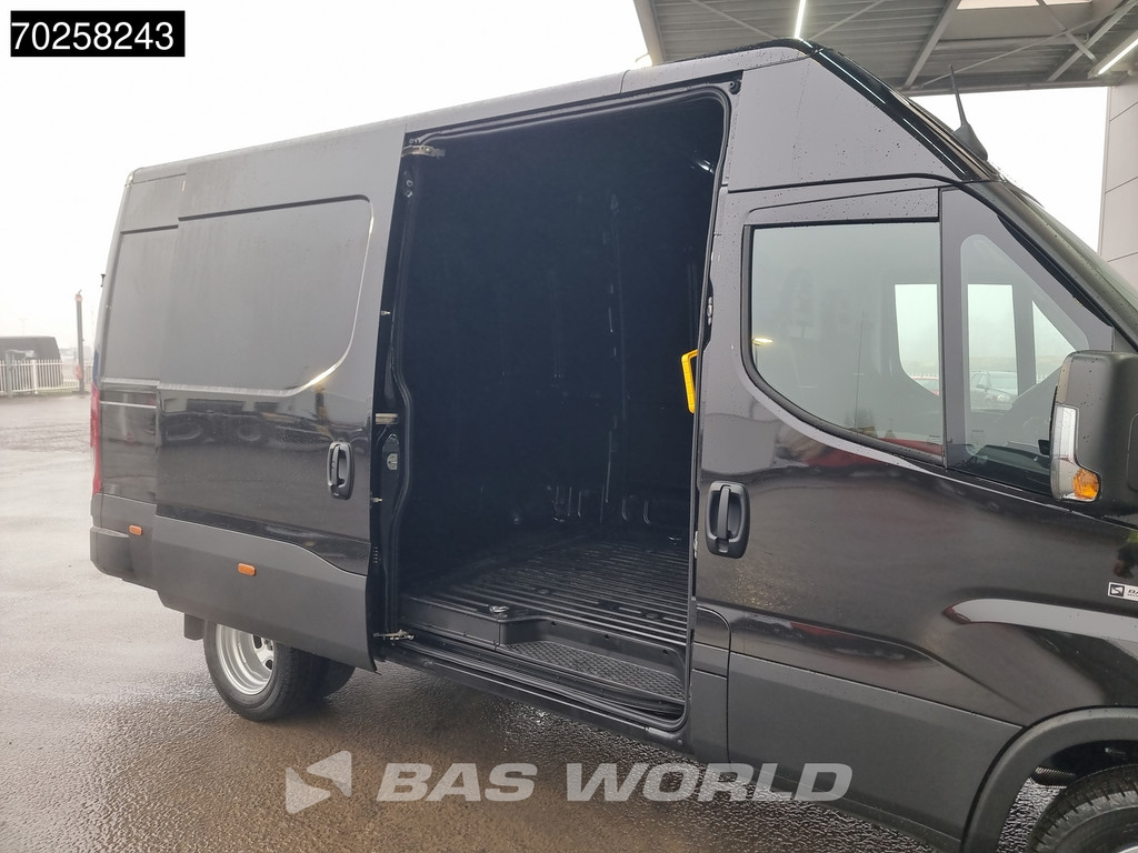Iveco Daily 35C21 3.0L Automaat 210PK L2H2 2025-Model Dubbellucht 3,5t Trekvermogen ACC LED CarPlay Camera Parkeersensoren Euro6 L2 12m3 Airco 8