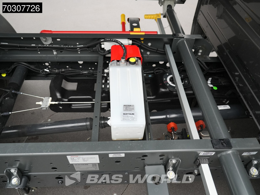 Iveco Daily 35C21 3.0L Automaat Driezijdige Kipper 210PK Dubbellucht ACC LED Airco Camera Parkeersensoren 3,5t Trekgewicht Euro6 Tipper Benne Kiepe Airco 12