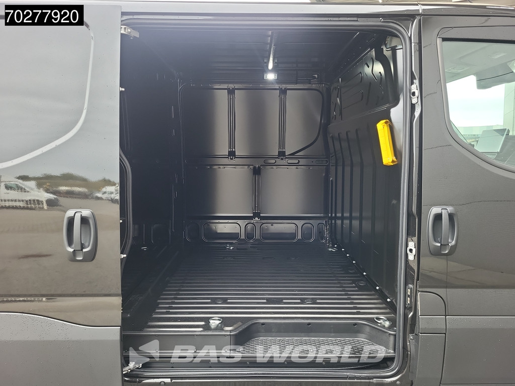 Iveco Daily 35C21 3.0L Automaat L2H1 Laag Dak 210PK 3,5t Trekhaak ACC LED Navi Camera Parkeersensoren Euro6 L2 9m3 Airco Trekhaak 7