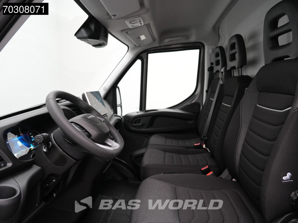 Iveco Daily 35C21 3.0L Automaat L3H3 Dubbellucht 210PK LED ACC Airco Camera Parkeersensoren CarPlay Stoelverwarming 3,5t Trekgewicht 19,6m3 Euro6 L3 Hoog Dak XL Airco 3