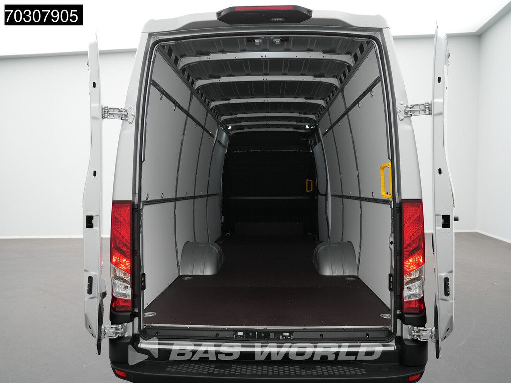 Iveco Daily 35C21 3.0L Automaat L4H2 210PK Dubbellucht ACC LED Airco Camera Parkeersensoren CarPlay Stoelverwarming 3,5t Trekgewicht Euro6 L4 Airco 9