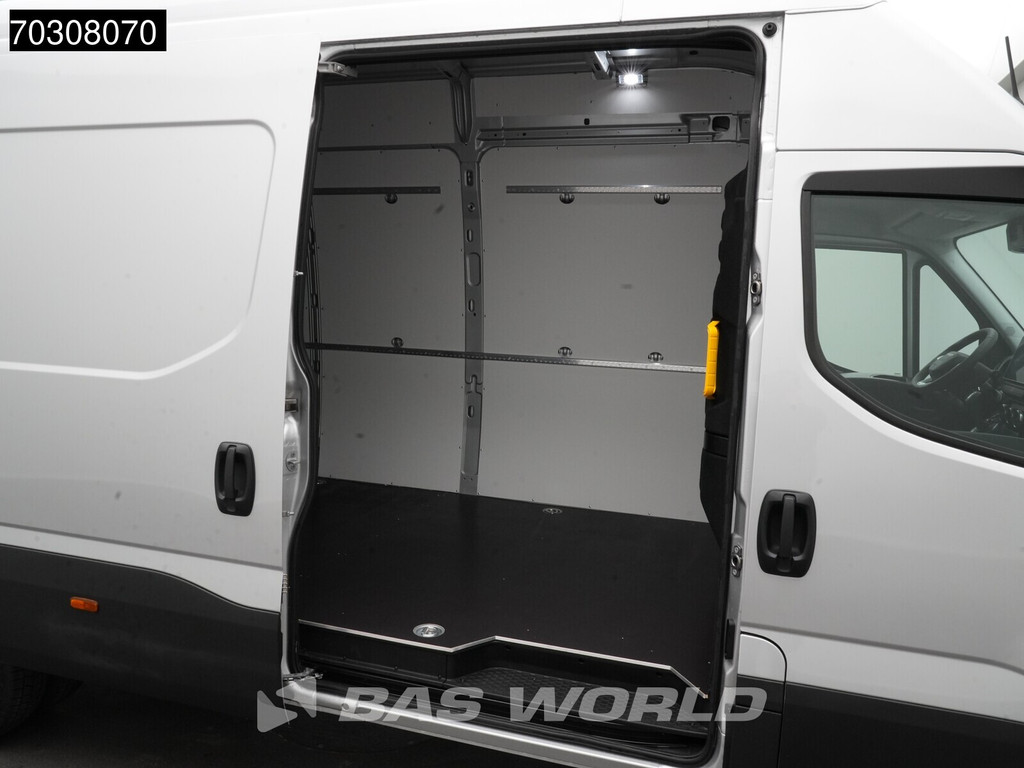 Iveco Daily 35C21 3.0L Automaat L4H3 210PK ACC LED Dubbellucht Airco Camera CarPlay Parkeersensoren 19,6m3 Euro6 Hoog Dak L4 Airco 10