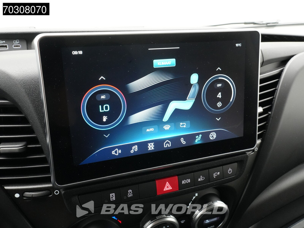 Iveco Daily 35C21 3.0L Automaat L4H3 210PK ACC LED Dubbellucht Airco Camera CarPlay Parkeersensoren 19,6m3 Euro6 Hoog Dak L4 Airco 19