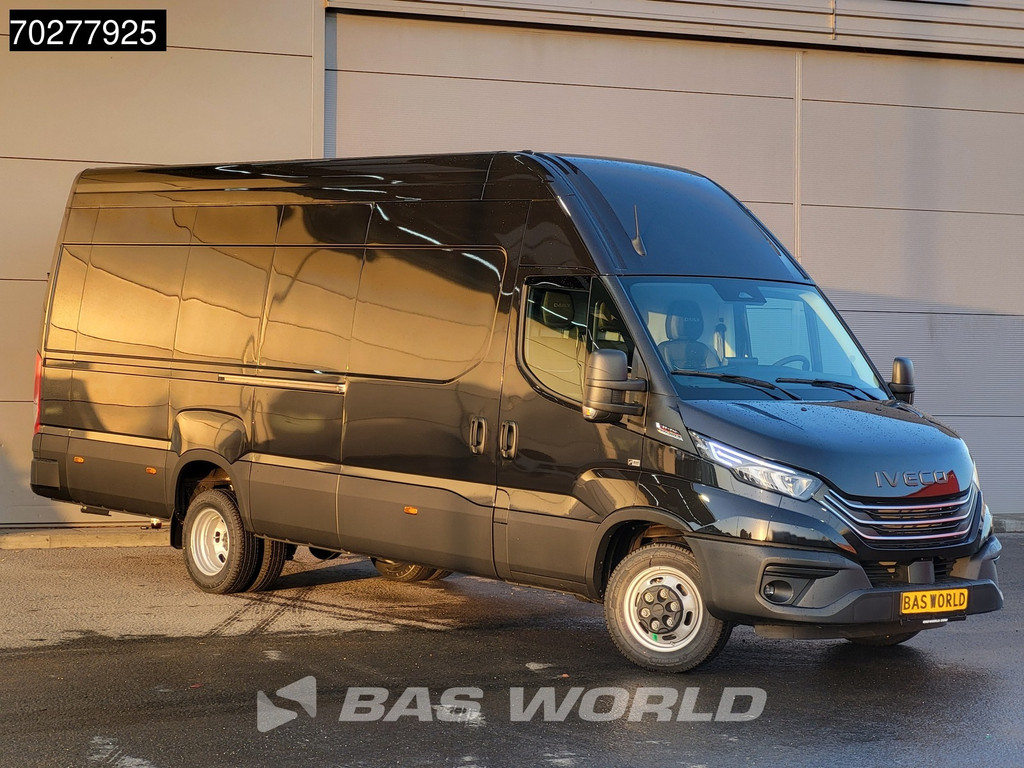 Iveco Daily 35C21 3.0L Automaat L5H3 210PK Hoog Dak Dubbellucht 3,5t Trekhaak ACC Navi LED Camera Parkeersensoren Euro6 L5 19m3 Airco Trekhaak 7