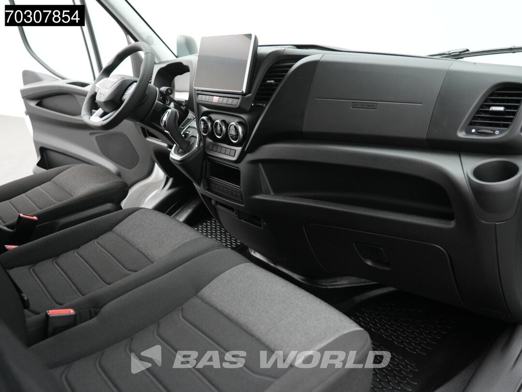 Iveco Daily 35C21 3.0L Automatic 210HP L2H2 Dual Wheels ACC LED Camera CarPlay Parking Sensors 3,5t Towing Capacity Euro6 L2 Airco 14