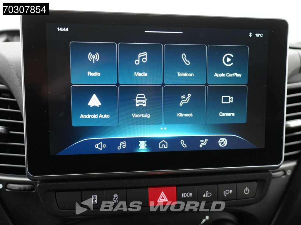 Iveco Daily 35C21 3.0L Automatic 210HP L2H2 Dual Wheels ACC LED Camera CarPlay Parking Sensors 3,5t Towing Capacity Euro6 L2 Airco 16