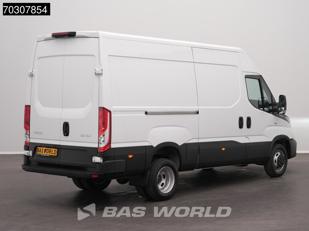 Iveco Daily 35C21 3.0L Automatic 210HP L2H2 Dual Wheels ACC LED Camera CarPlay Parking Sensors 3,5t Towing Capacity Euro6 L2 Airco 7
