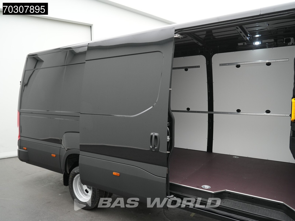 Iveco Daily 35C21 3.0L Automatic 210HP L3H2 Dual Wheels ACC LED Camera CarPlay Parking Sensors 3,5t Towing Capacity Euro6 L3 Airco 9