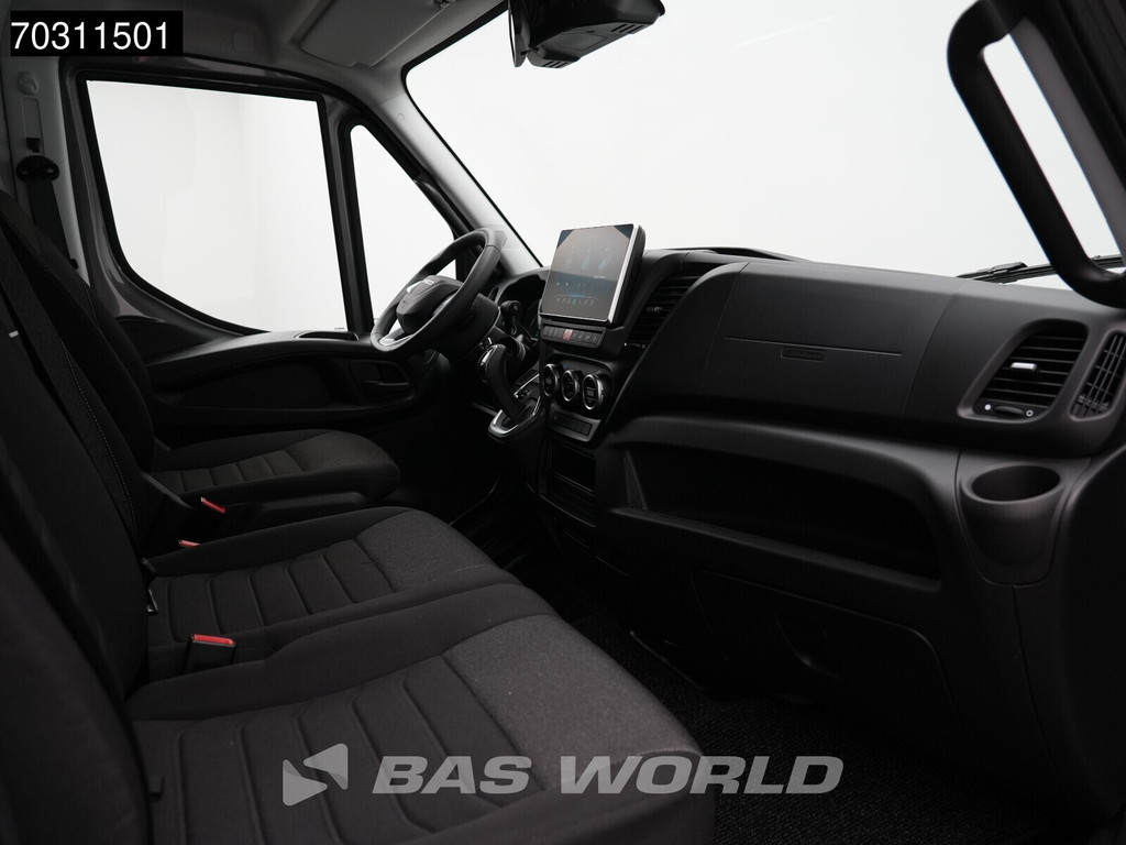 Iveco Daily 35C21 3.0L Laadklep 3,5t Trekhaak Automaat Dubbellucht Schuifzeilen Bakwagen LED ACC Parkeersensoren Euro6 Zeilen Zeilenwagen Koffer Meubelbak Airco Trekhaak 13