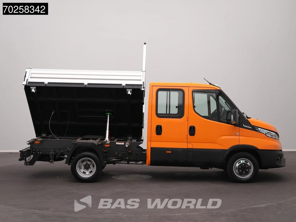 Iveco Daily 35C21 BPM VRIJ! 3-Zijdige Kipper Dubbel Cabine 210PK 3.0L Dubbellucht 3,5t Trekhaak ACC Airco LED Camera CarPlay Euro6 Tipper Benne Kieper Dreiseitenkipper 2m3 Airco Trekhaak 16